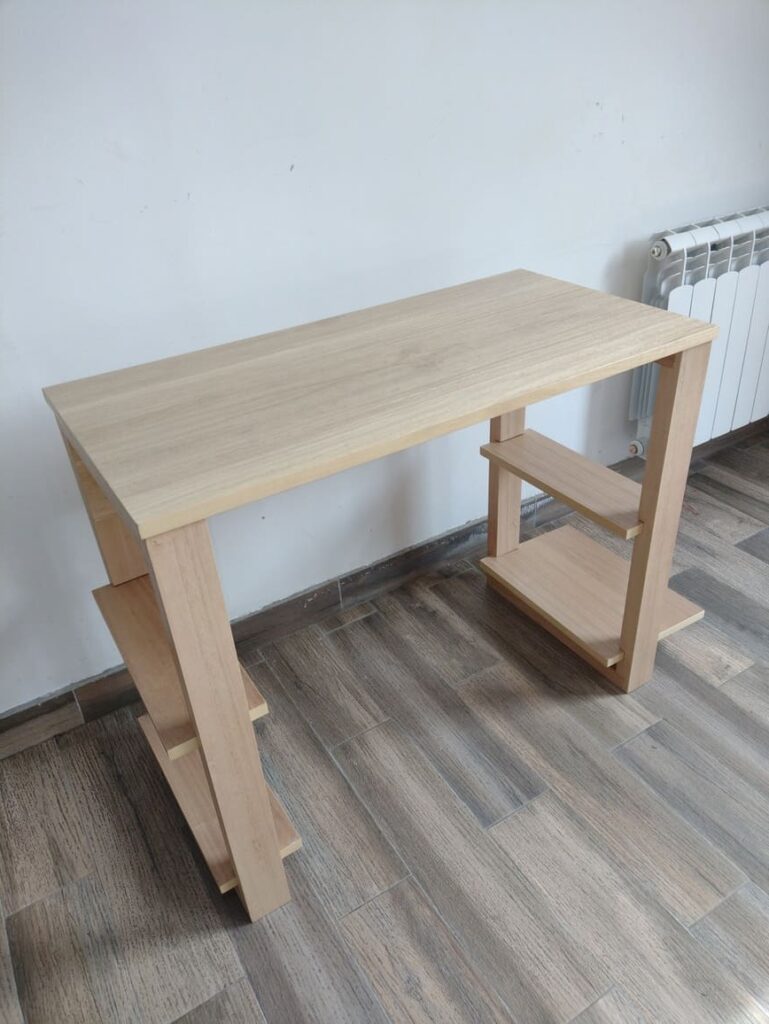 mesa de madera de paulownia